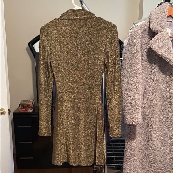 Reformation Gold Hermia dress - Picture 3 of 5